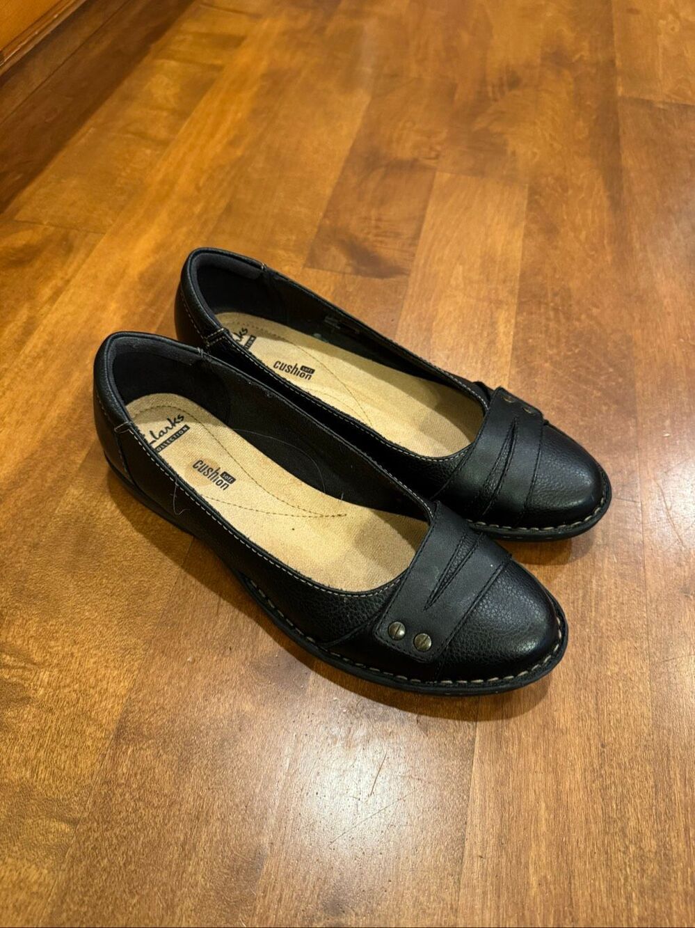 Clarks Collection Black Leather Flats Womens 9 M Cushion Soft Comfort Shoes